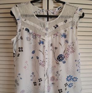 Candies sleeveless blouse